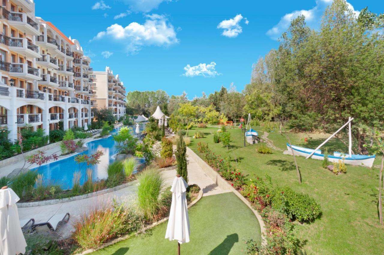 Harmony Suites Grand Resort Pantai Sunny Bagian luar foto