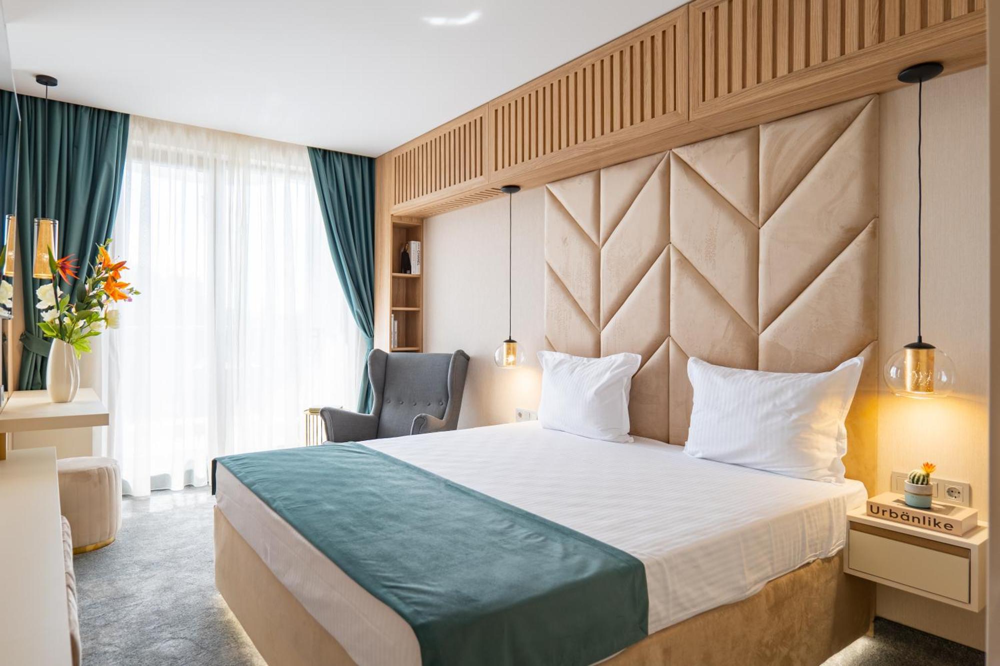 Harmony Suites Grand Resort Pantai Sunny Bagian luar foto